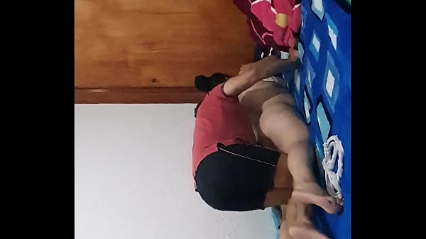 Download Video - Mirian coje hablando