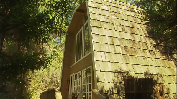 Dominica Leoni Is Reunited With Her Lover