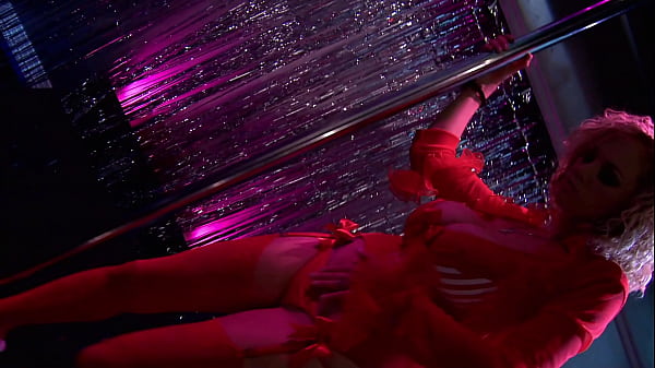 Katie Kox is a big titted whore that puts her rack to good use