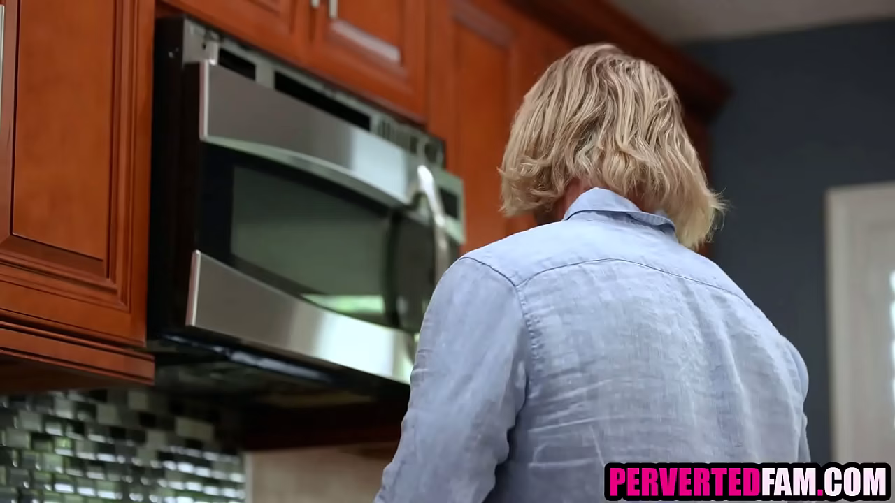 Step Dad Wants To Fuck Step Daughter One More Time