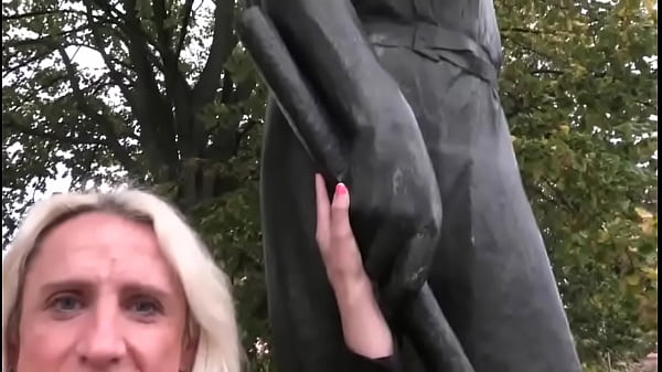 Look at the size of those hands