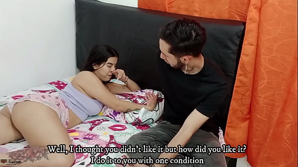 Download Video - Hermosa latina chupa la polla de su hermanastro y luego se deja follar