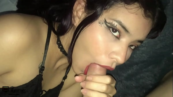 My stepbrother comes into my room, fucks my pussy and cums on my face