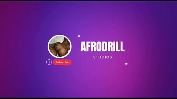 Horny thug fucked me till he sprayed his huge cumload on my pussy after eating my pussy