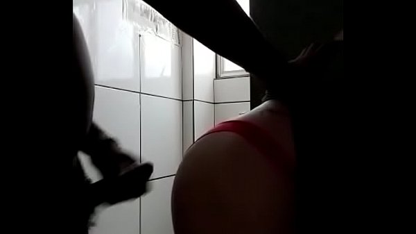 Horário de almoço na obra o negão comeu o rabo ...