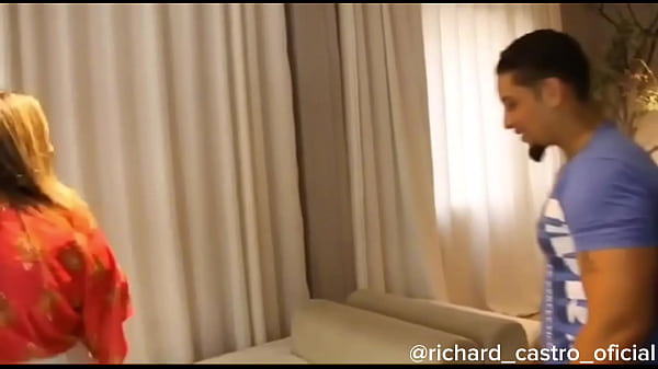 Download Video - Tr&ecirc;s coroas e um novinho dotado continua no red e sheer exclusivo