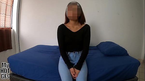 Please put it in me, my pussy is really wet!