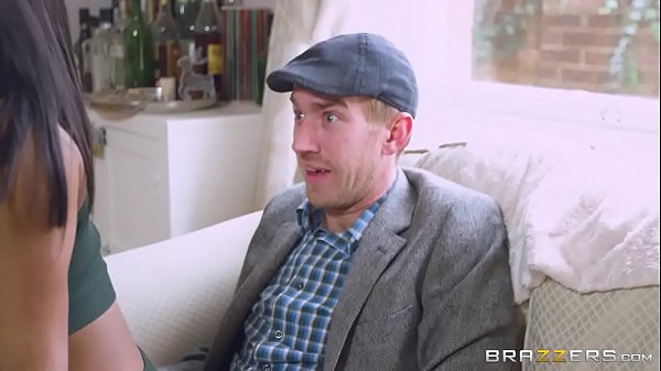 Download Video - Brazzers - Kiki Minaj - Big Butts Like It Big