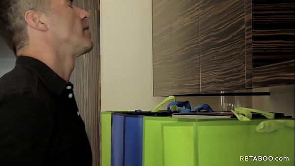 Doesn't like stepdad but likes his dick a lot - Dean Phoenix, Dakota Young