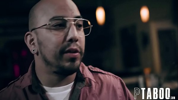 Treating Her Right Ft Krissy Lynn, Ricky Spanish