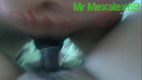 I CONTACT a girl by FACE ... I don't know how to move well BUT THE PENETRO LIKE HER and she gives herself her rich FEELINGS.