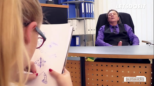 Slutty Secretary Scarlett Scott Fucks Pervert Boss At The Office - LETSDOEIT
