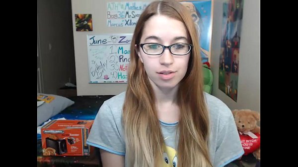 Femenine sister dance - chat room cam 28