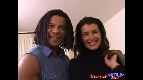 MILF gets fucked by a black cock and than jizzed on