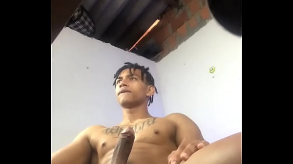 Una paja en mi viejo apartamento