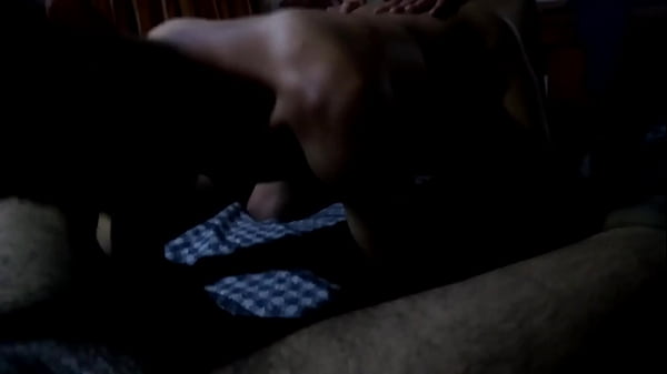 Trio Avec Une Jeune Vierge