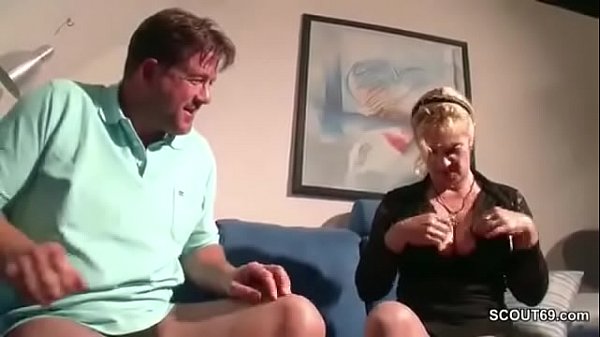 Download Video - Stief-Sohn fickt seine Mutter mit grossen Hupen durch