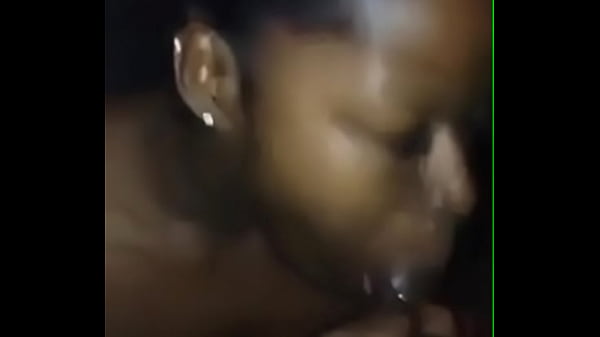 black bitch sucking dick gets huge cumshot
