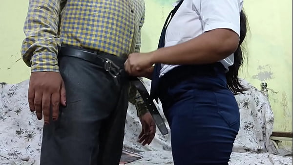 It was the first day of the desi girl in the office, so if the girl could not complete the work, then the boss fucked her in the office. Hindi Clear Voice.