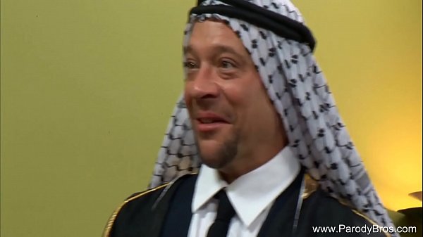 thumb slut does arabian 3some