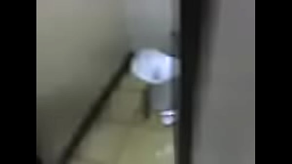  EL INODORO QUE HABLA