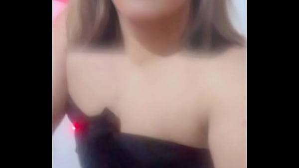 Hermosa trans modelando