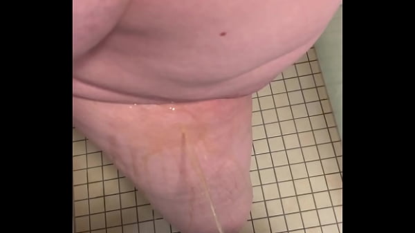 thumb peed on