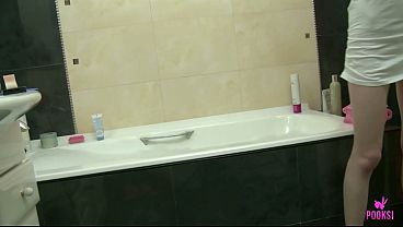 Amaris T Fingers Her Soaking Wet Cunt On The Bathroom Floor!