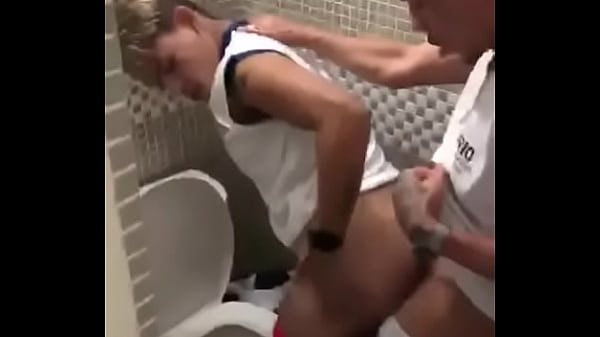 Download Video - Sexo no banheiro