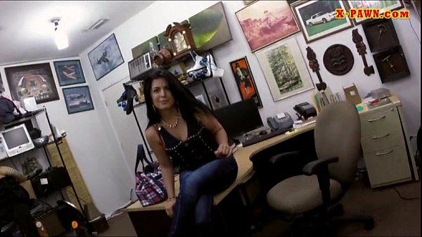 Cuban chick sells her TV sells her pussy at the pawnshop