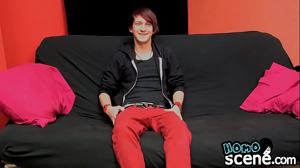 Cute emo twink Andy Kay wanks out his wad in hi...