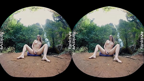 Yanks Hottie Sierra's Big Orgasm Outdoors