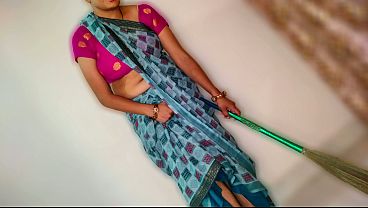 सौतेली बहन ने गलती से परदे के पीछे छिपे भाई का लण्ड चूसा और चुद गयी हॉट फुल हिंदी ऑडियो