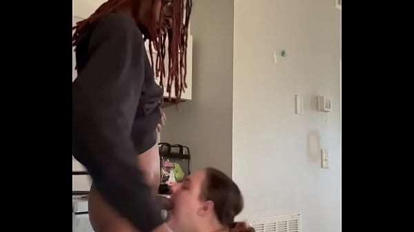 Sucking dick with no hands