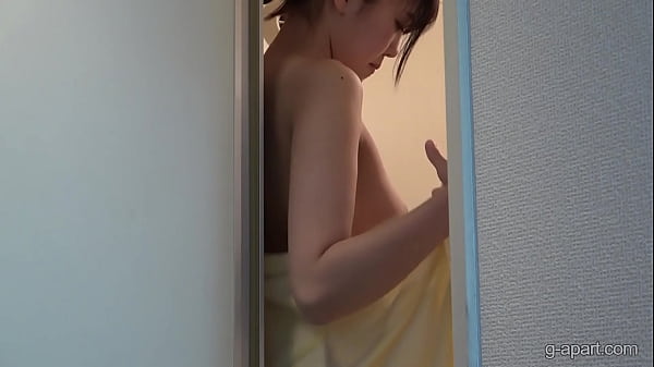 Download Video - Akane Iruma takes off her leotard and takes a shower