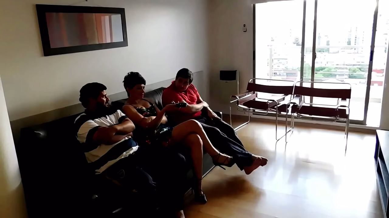 NO HAY NADA EN LA TV , ASI QUE ME COJI AL PLOMERO Y AL AMIGO DE MI MARIDO FLOR DE COJIDA HICIMOS
                     anal pornstar blowjob handjob doggystyle tattoo party orgy big cock muchos negros