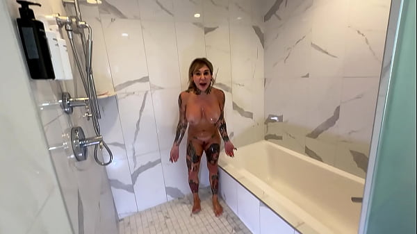 Sexy Neighbors Play Lesbian Games With The Shower Head