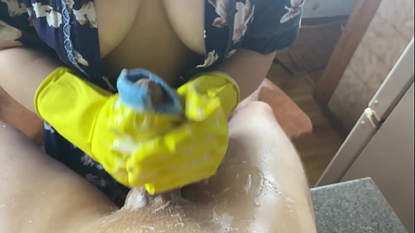 spy sis washing