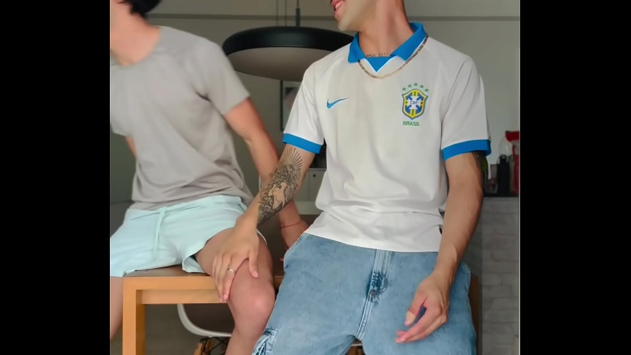 Llamé al tipo con el que me encontré en el centro comercial para que viniera a mi casa a follar. El muy cabrón se corrió en mi culo.
                    licking sexy ass amateur dirty legs domination fetish screaming brazil slave gay strip tease first time workout exhibitionist dirty talk roommate filming abs foot fetish young man muscular guy skinny body huge body real ass latino man country boy axil muscle tone muchos negros