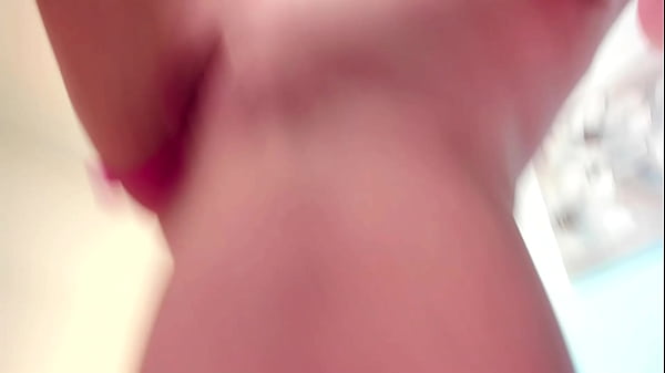 Stella Cardo took a smaller camera to show her pussy up close