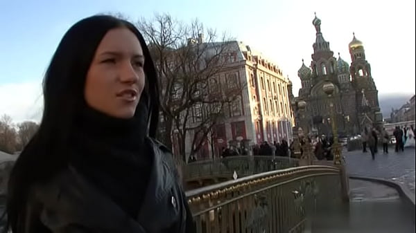 Young shaved pussy asstomouth