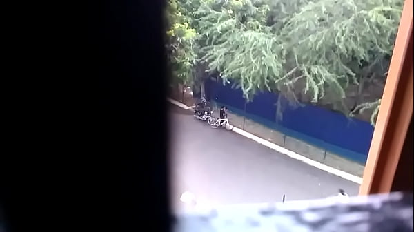 ITI students kissing in public (2)