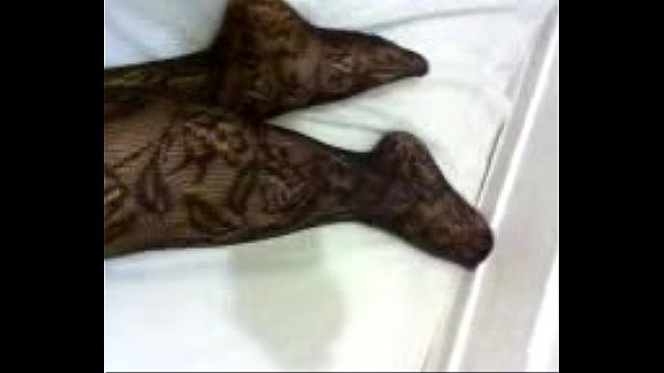 thumb my legs