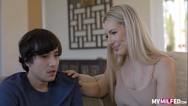 Hot horny stepmom Bunny Madison In Stepson Seductions 2 Scene 1
