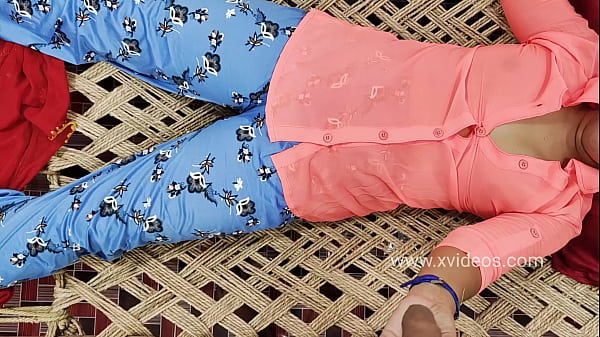 Aujourd'hui Exclusif Mignon Desi Fille Lécher La Chatte