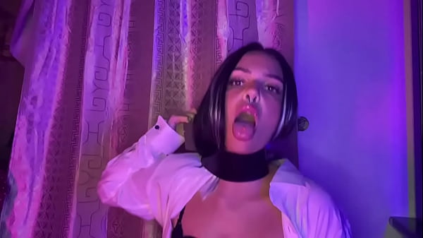 She strips naked and moans while dancing #kodabratz Part1