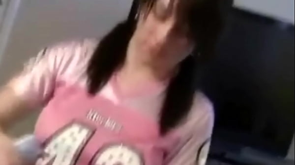Sexy y. handjob