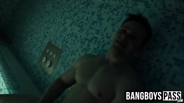 Beefy young man gives head and receives cum in ...