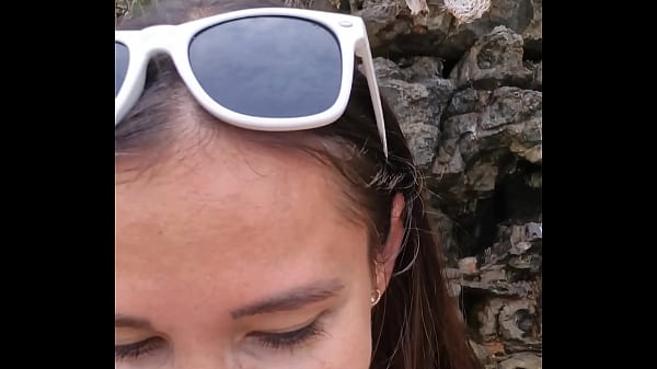 Risky shaking squirting orgasms with toy on the beach