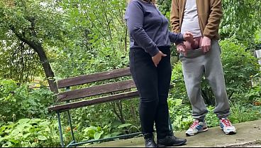 The stepson loves cumming on his stepmother's big, sexy ass